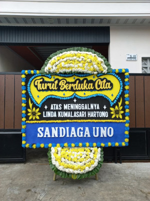 Papan Bunga Duka di Ibu